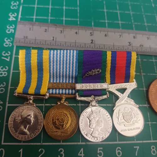 Court mounted british un - mounted, +