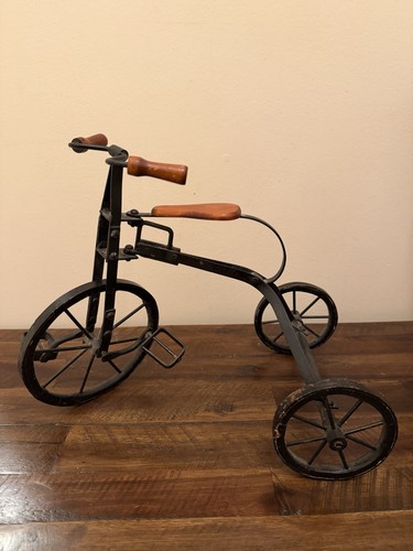 Vtg metal tricycle - tricycle, sculpture