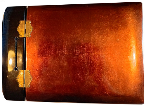 Vintage effect metallic cover - effect,