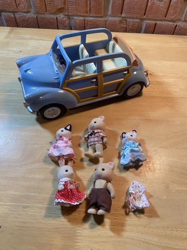 Sylvanian families light blue - light,