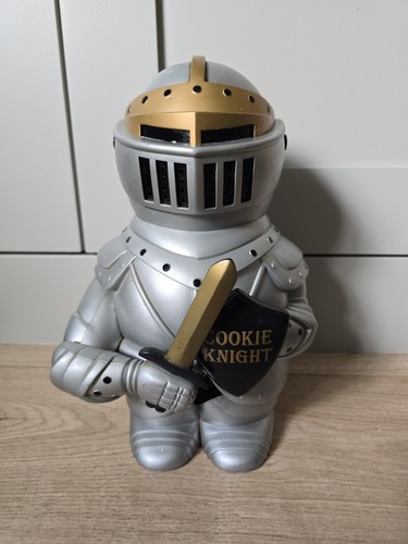 Cookie jar talking knight - cookie,