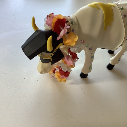 Cow parade rock - cow,