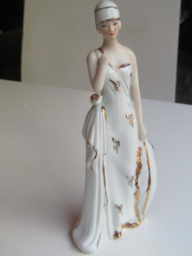 Elegant porcelain figurine art - elegant,