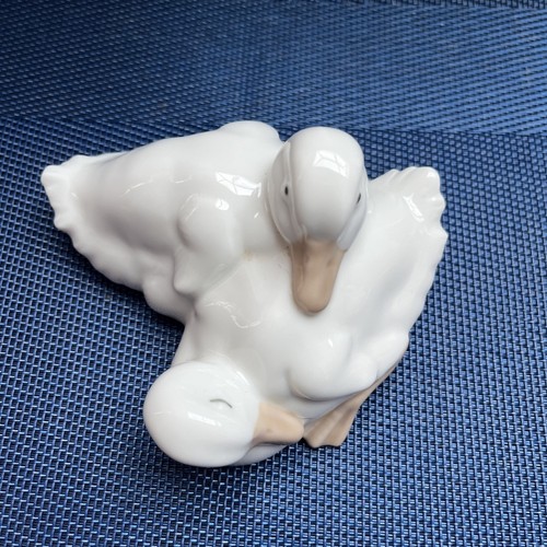Vintage handmade porcelain - handmade,