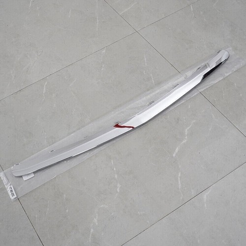 Front bumper chrome splitter - front,