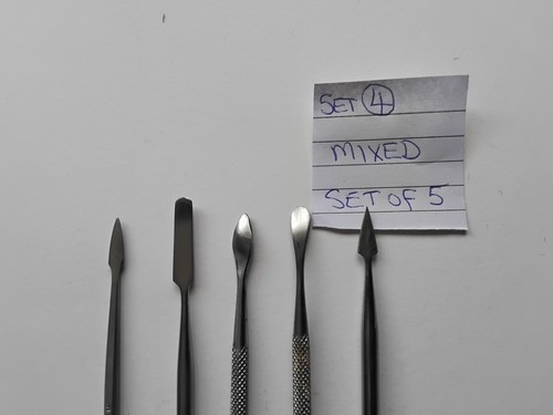 Set sculpture and - of,