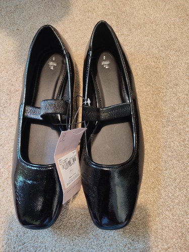 Black faux patent leather - tu,
