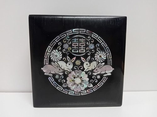 Vintage oriental lacquer box - oriental,
