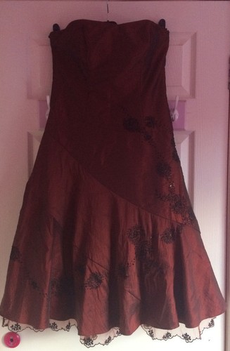 Stunning wine beading - stunning,