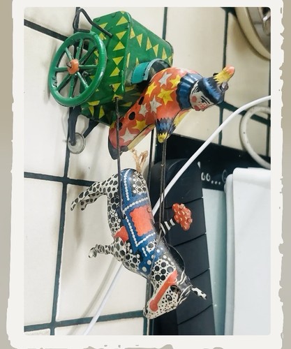 Vintage mechanical tin toy - mechanical,