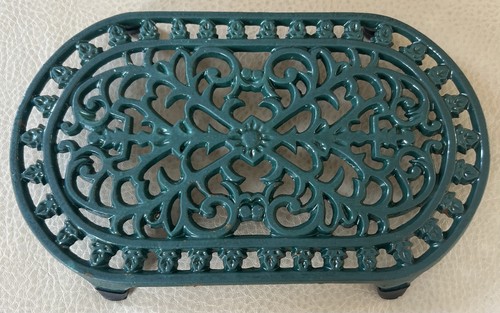 Vintage cast iron trivet green - vintage,