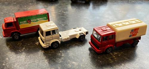 Corgi 1629 diecast truck - no,