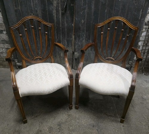 Pair antique style - antique,