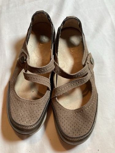 Clarks womens flat shoes suede - clarks,