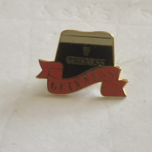 Guinness pin badge - guinness,