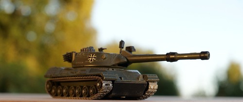 Die cast dinky toys leopard - dinky,