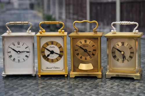 Carriage mantel clock - carriage, –
