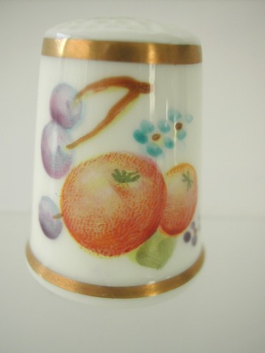 Royal worcester thimble - worcester,