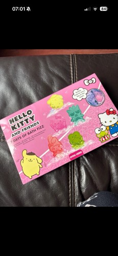 Hello kitty day bath - hello,
