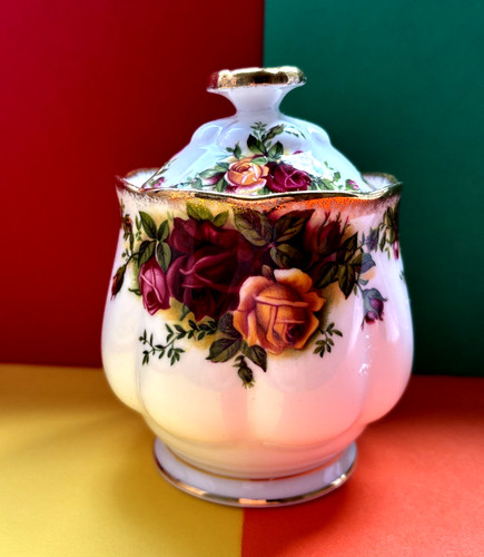 Vintage royal albert bone - royal,