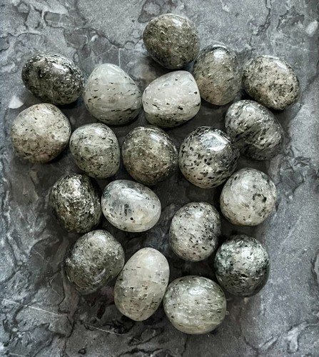Tumbled stones natural crystal - stones,