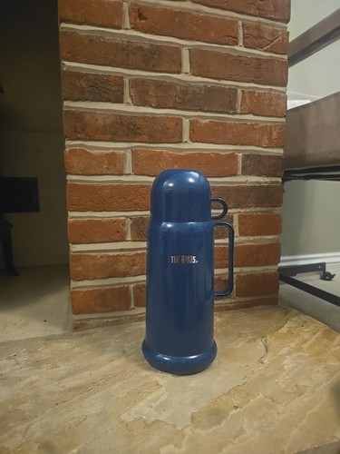Not vintage thermos - bn, ib