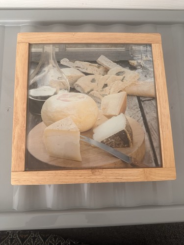 Wooden cheese board - wooden,