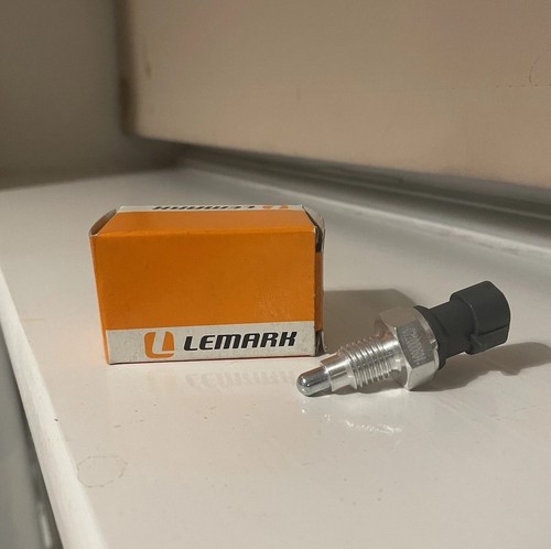 Lemark lrl027 reverse - reverse, light