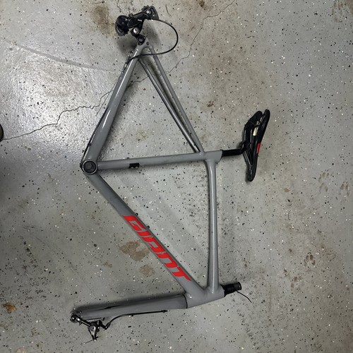 Giant contend frameset - ,