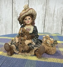 Boyds Yesterday's Child Dollstone Figurine, Meredith w/Jacqueline, Daisy Chain