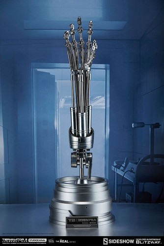 800 endoskeleton arm brain - &,