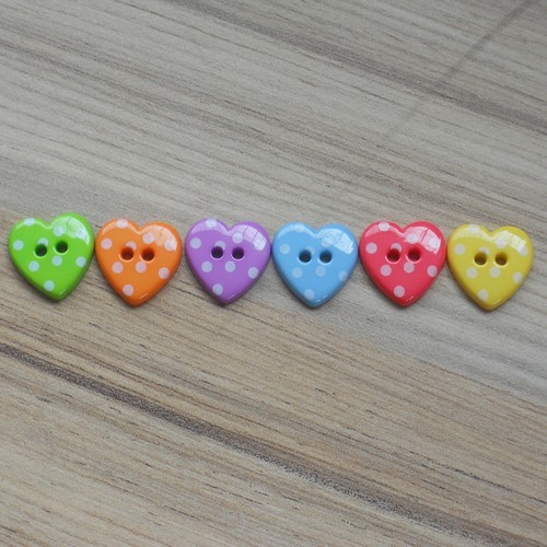 Spotty dotty heart buttons x - heart,