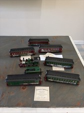 8 Pc Hawthorne Village Thomas