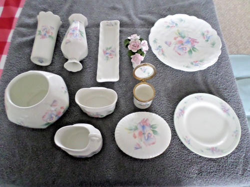 Aynsley fine bone china - bone,