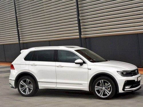 Maxton design side skirts - design,