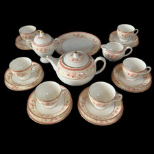 WEDGWOOD MALABAR COMPLETE 22