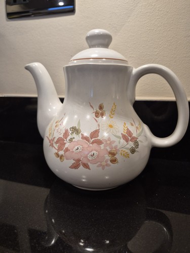 Boots hedge rose tea pot - rose,
