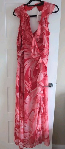 Lipsy london floral ruffle - london,