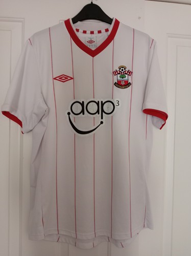 Southampton football shirt - southampton,