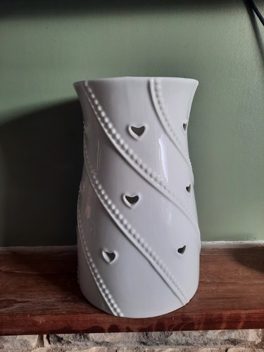 Ceramic white love hearts - white,