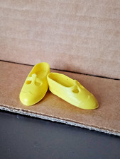 Sindy Doll 'Yellow Mam'selle