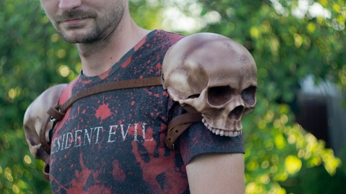 Human skull shoulder armor - skull,