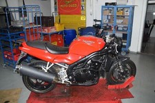 Triumph Daytona 955i T595