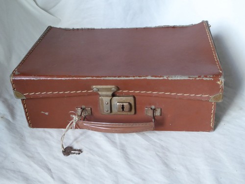 Vintage 1940 very small - vintage, ww2