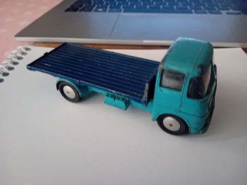 Corgi toys erf - corgi,