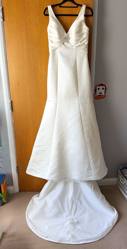 Benjamin roberts ivory - benjamin, satin