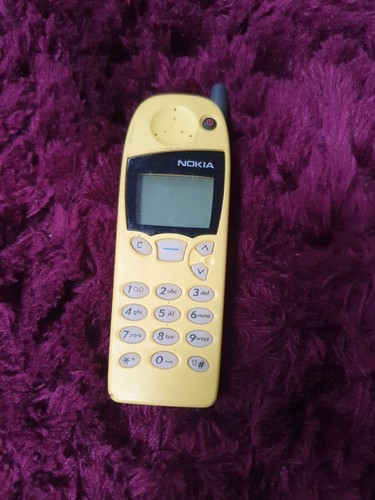Retro nokia 5130 mobile phone - retro,