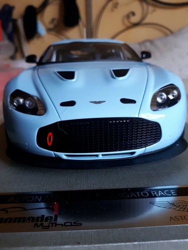 Aston martin v12 zagato race - aston,