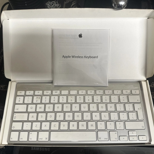 Genuine brand new apple - genuine,