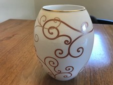 Wedgwood Vase Marrakech Bone China Oval White Gold Swirls